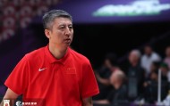 yl7703永利-郭艾伦：我老叔是世界上最爱看篮球比赛的男人 每天都在看