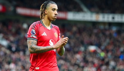 yl7703永利-约罗vs维拉全场数据：传球成功率79%，抢断3拦截3解围5